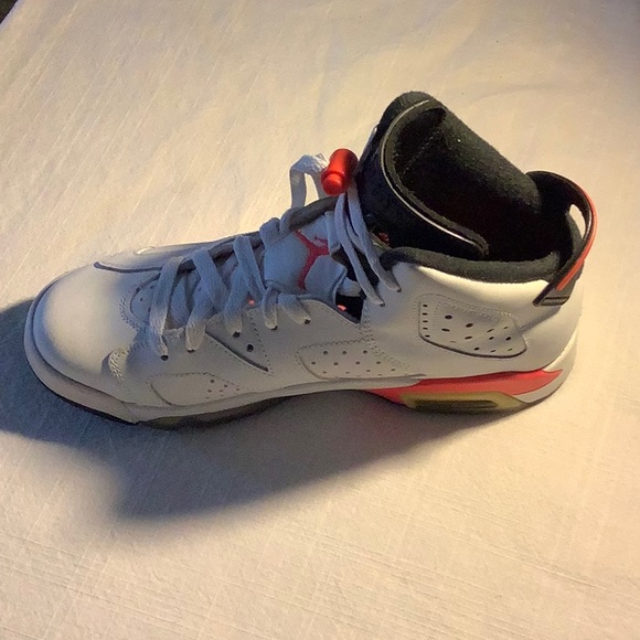 Jordan 6 Retro Infrared White - Picture 3 of 5